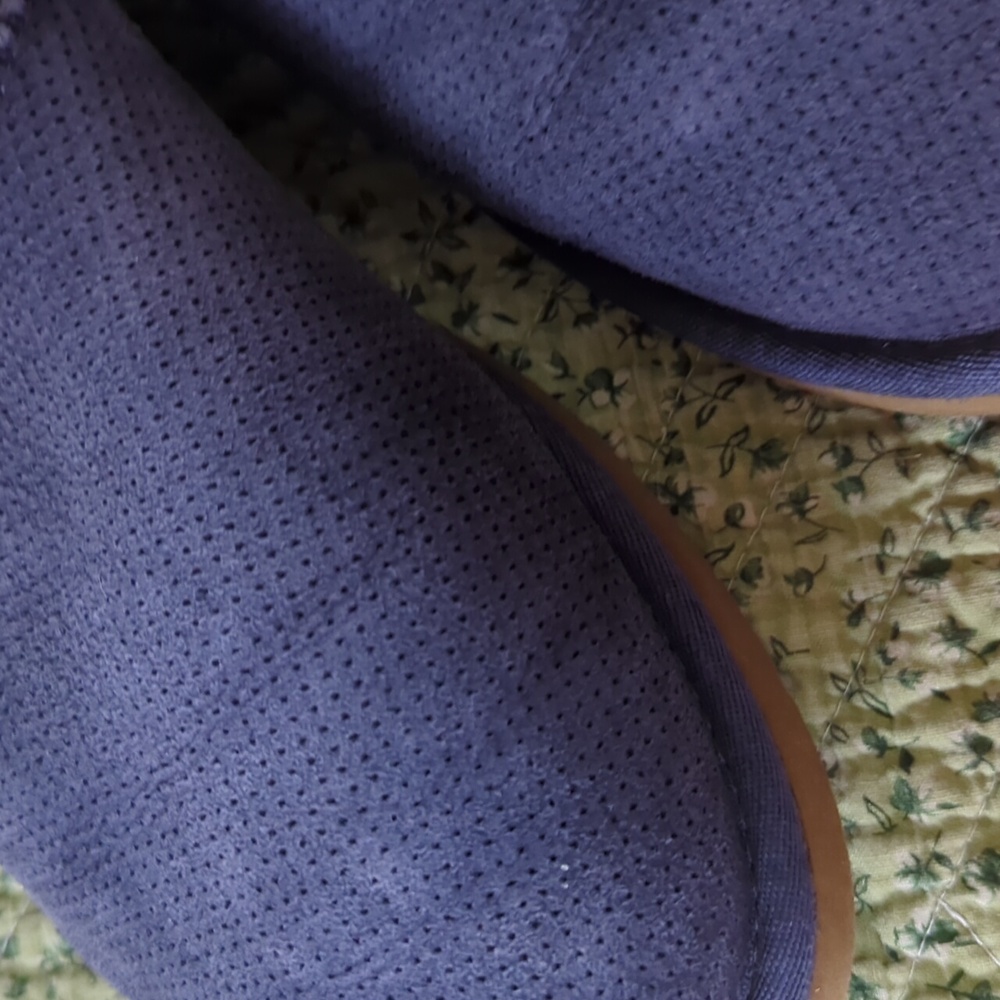 UGGs - Picture 2 of 10